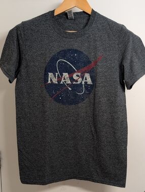GILDAN grey * NASA* T Shirt Size Small